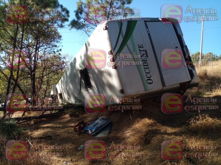 Más de 20 peregrinos heridos al volcar el autobús en que viajaban