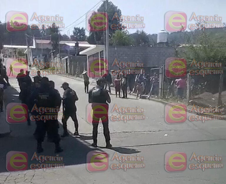 Autoridades desalojan un predio invadido y se arma la trifulca