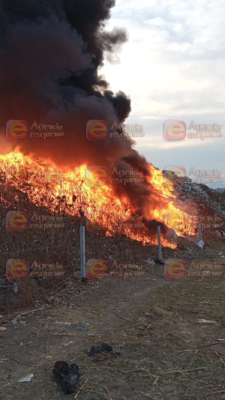 Sin control el incendio en el tiradero de basura en Tarímbaro