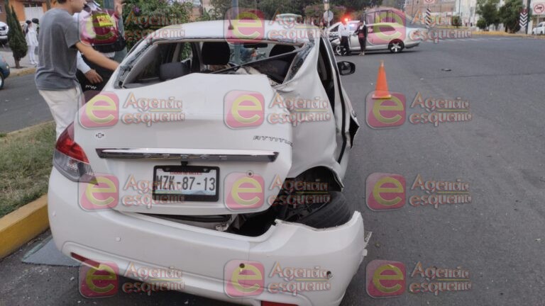 Aparatoso choque en avenida Acueducto