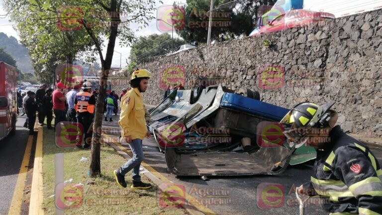 Cae camión urbano de una altura de 5 metros; hay 10 heridos