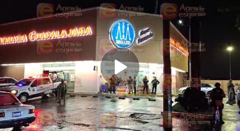 Balean a empleadas de Farmacias Guadalajara, en la colonia San Francisco Uruapan; una pereció