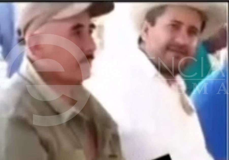 Carlos Manzo aparece en un video con el líder del Cártel de Los Reyes