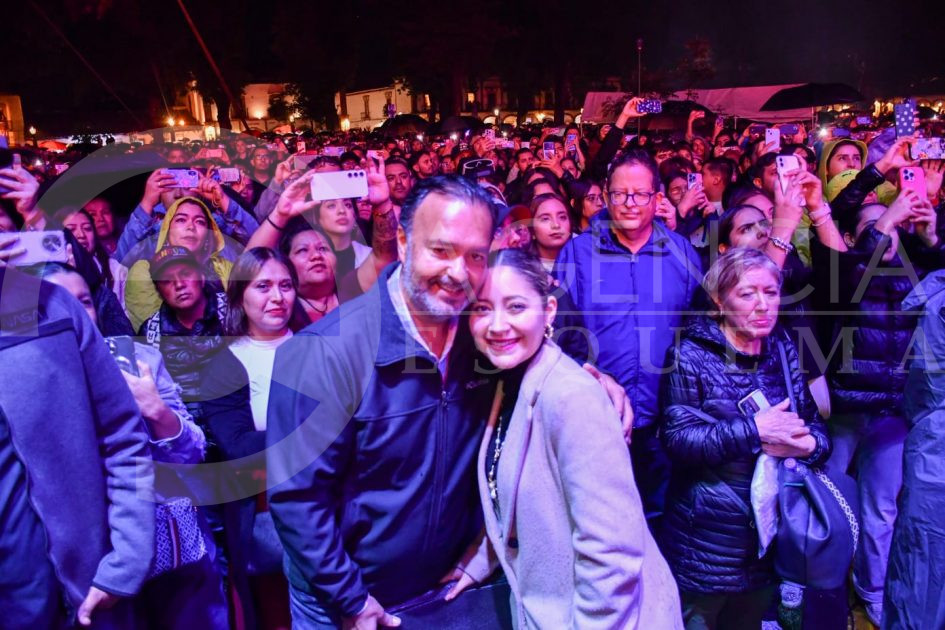 Julio Arreola encabeza noche inolvidable del Cantoya Fest 2025 con Río Roma