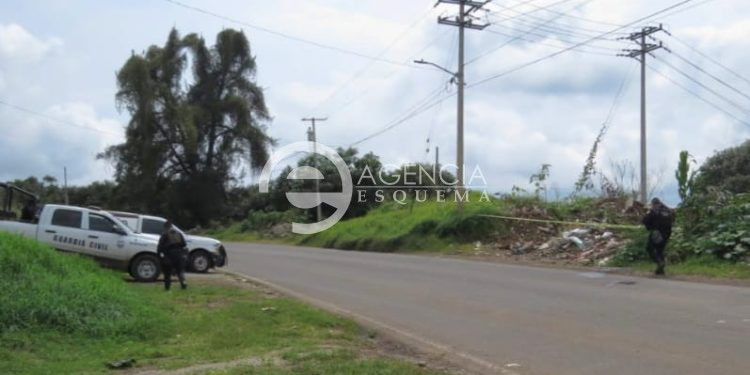 Cadáver putrefacto es localizado en la carretera «libre» Uruapan-Lombardía, a unos metros del Rastro