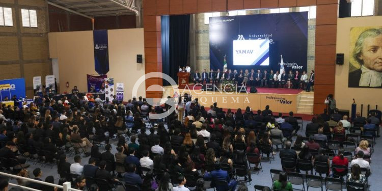 Nicolaitas reciben Reconocimiento Coparmex a la Excelencia Educativa 2025; Yarabí Ávila resalta dedicación de estudiantes