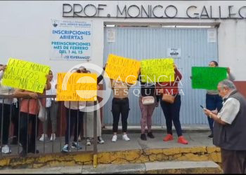 Padres de familia denuncian falta de maestros en primaria de la colonia Independencia