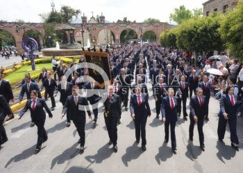 La fuerza de las y los nicolaitas se hizo presente en el desfile cívico con motivo del 215 aniversario del inicio de la Independencia de México
