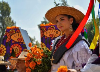 Julio Arreola presenta la Noche de Ánimas 2025 en Pátzcuaro