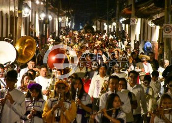 Pátzcuaro vivió una Noche de Ánimas Histórica, llena de Tradición, Cultura y Saldo Blanco