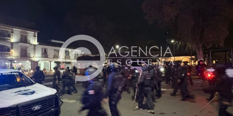 Detienen a 12 tras la quema del Palacio Municipal en Apatzingán