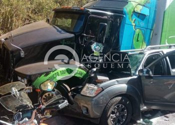 Muere prensado tras choque sobre la autopista Uruapan-Pátzcuaro; hay 2 lesionados
